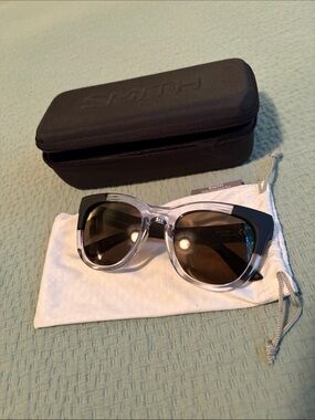 SMITH Sidney polarized Cat Eye Sunglasses - Clear & Black with Brown Lenses